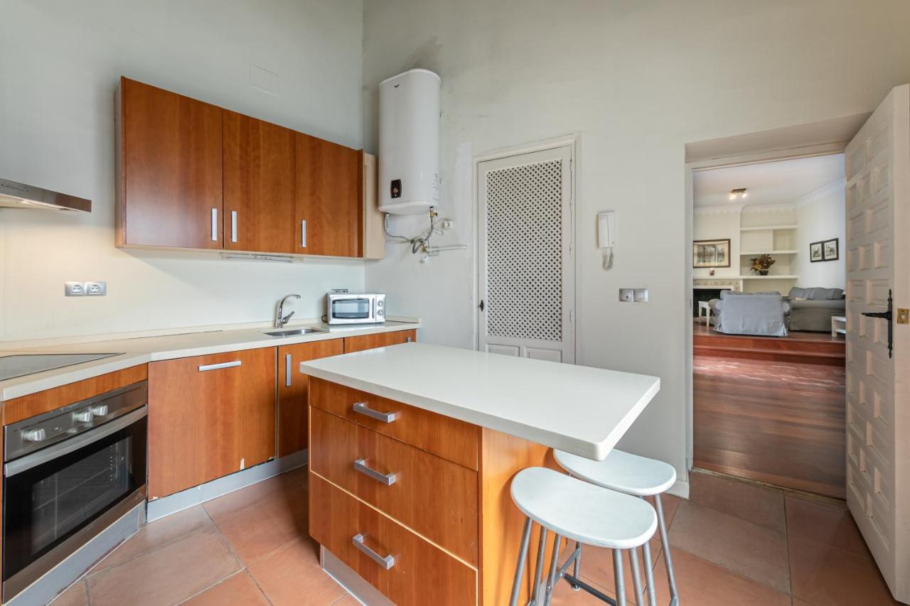 Apartamento Aoa Plaza Santa Marta Sevilla Exterior foto