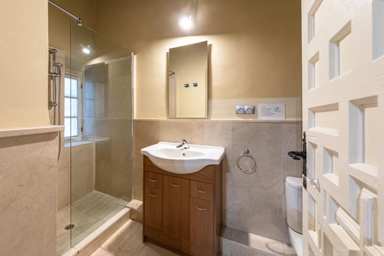 Apartamento Aoa Plaza Santa Marta Sevilla Exterior foto