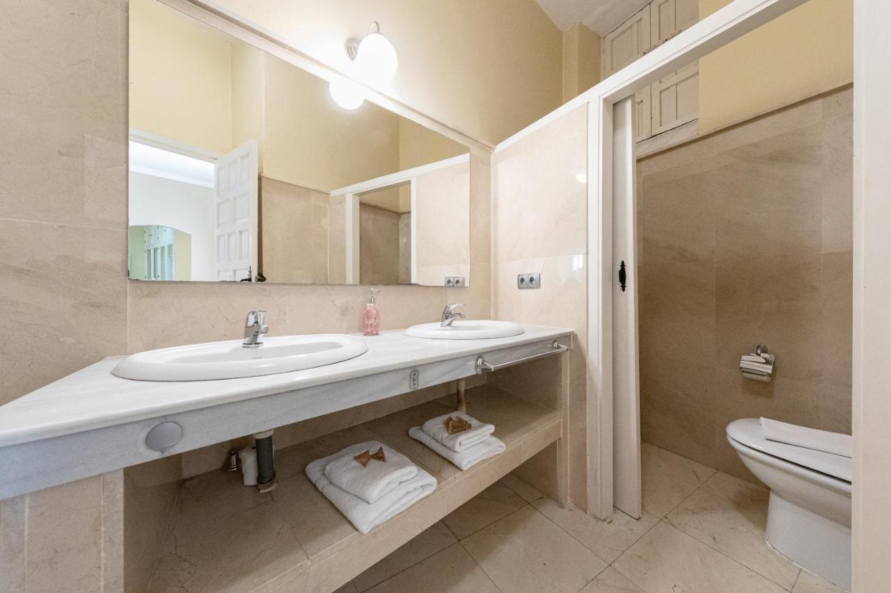 Apartamento Aoa Plaza Santa Marta Sevilla Exterior foto