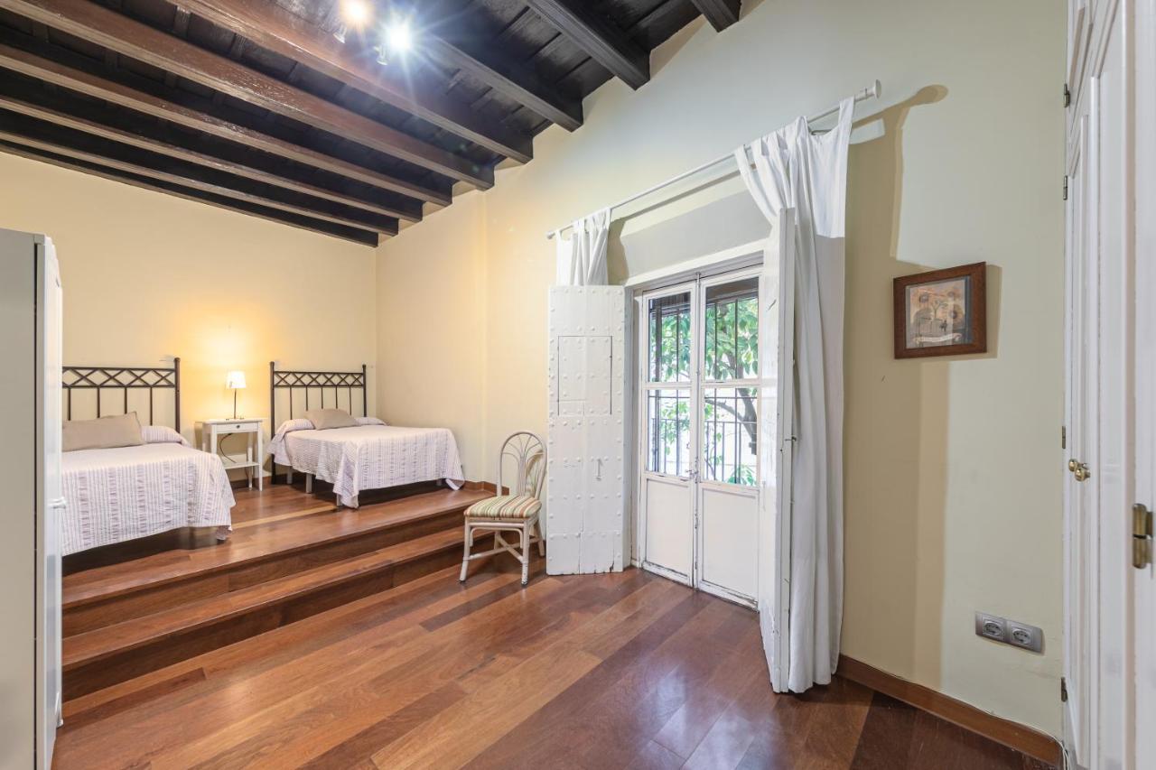 Apartamento Aoa Plaza Santa Marta Sevilla Exterior foto